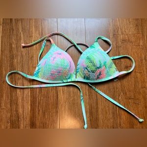 PINK Victoria Secret Women’s Bikini Top Size Small-DD